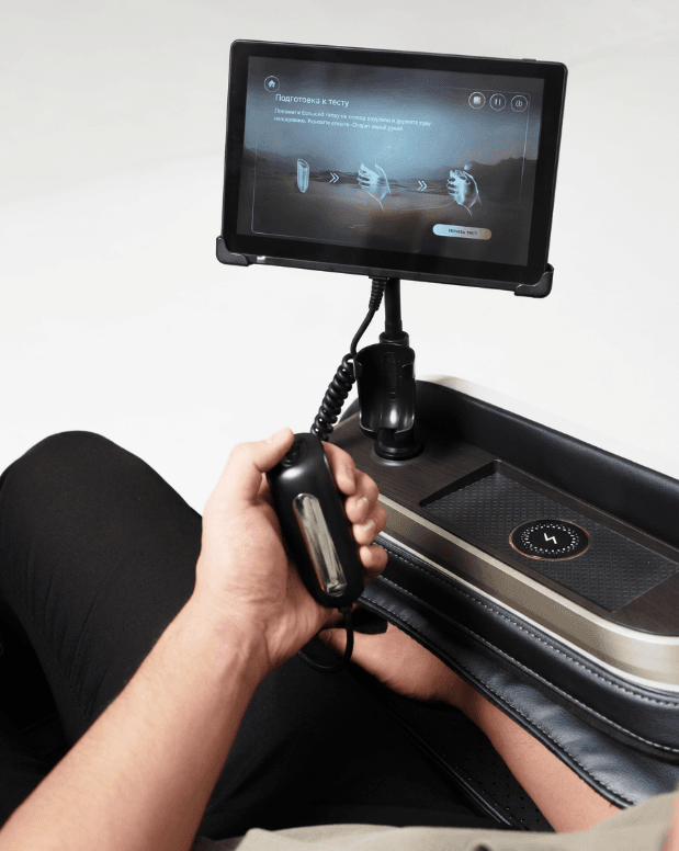Беспроводная зарядка телефона и AI Health Scan